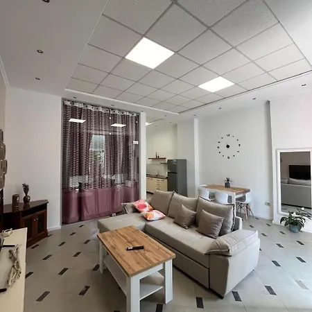 Center House Apartment Tirana